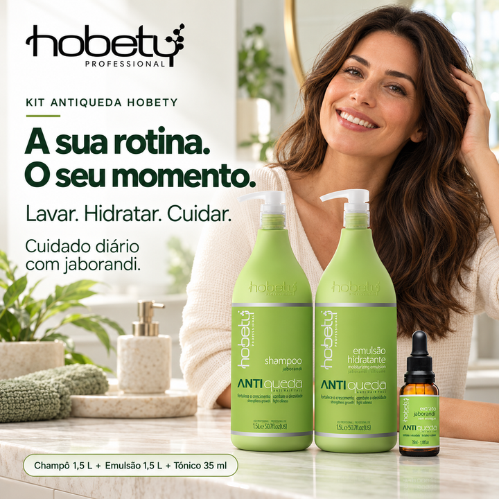 Imagem ilustrativa de uma rotina de cuidado capilar em casa, com os três produtos do Kit Antiqueda Hobety numa bancada.